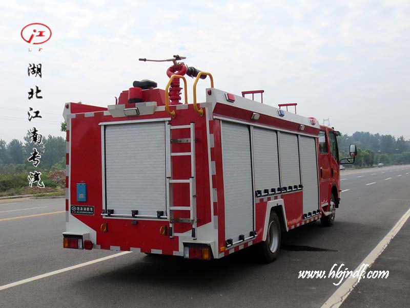 五十铃700P 5吨水罐消防车参数配置图片价格18671091666