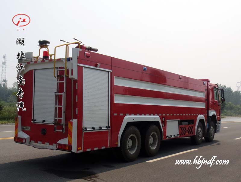 重汽豪沃25吨水罐消防车参数配置图片价格18671091666