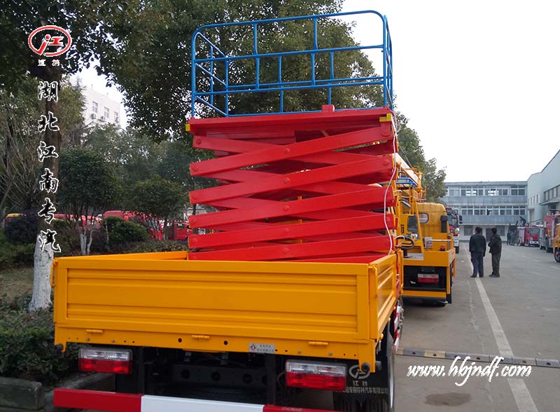东风多利卡10米剪叉式高空作业车（蓝牌）参数配置照片价格18671091666